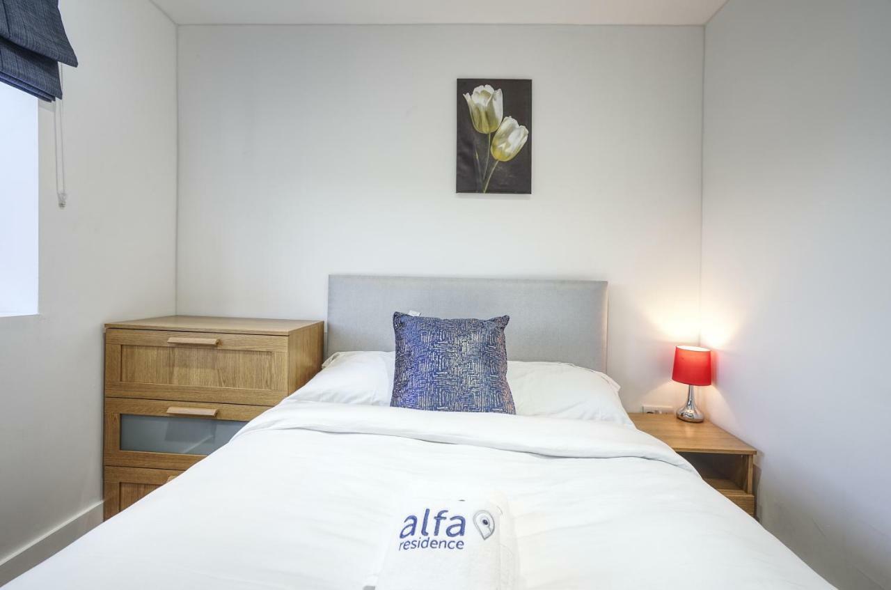 Alfa Apartments, Quarry Court, High Street, Morley Leeds  Exterior photo